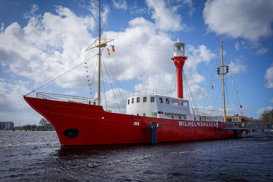 Wilhelmshaven ,Germany. April 5, 2026.Historic lightship in Wilhelmshaven shown as a maritime landmark in the harbor area, highlighting its red hull, nautical character and cultural significance. 