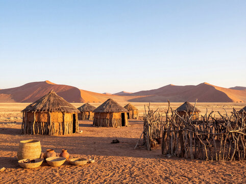 La culture namibienne avec paysages d&eacute;sertiques et traditions africaines