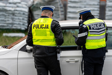 Policja- kontrola drogowa. © Tomasz Warszewski