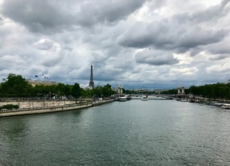 Obraz premium Paris, France May 18, 2017 . Panoramic View of Seine River with Eiffel Tower in Paris