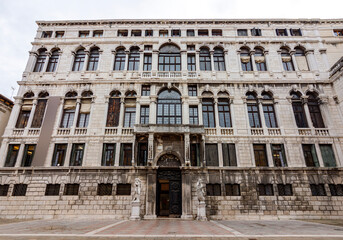 Fototapeta premium Palazzo Pisani a San Stefano housing Conservatorio di Musica Benedetto Marcello di Venezia, Venice, Italy