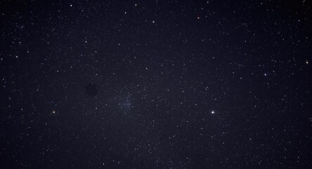 Fototapeta premium Ultra sharp night sky revealing a rich star population