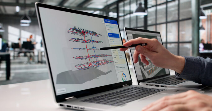 Engineer Examines 3D Digital Twin Mapping With Advanced BIM And GIS Tools