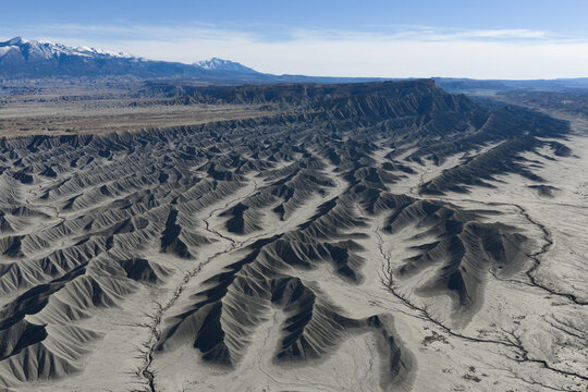 Fractal Patterns in Utah Cliffs Called the Grey Ones