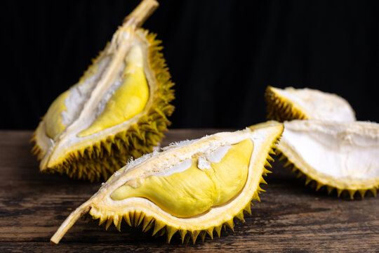 Close-up of Peeled Monthong Durian 