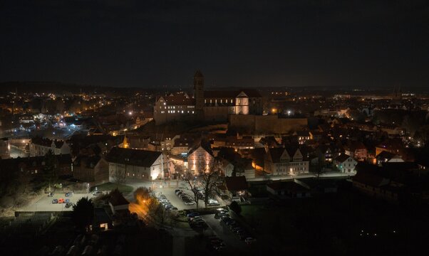 Quedlinburg bei Nacht. Vogelperspektive.