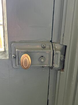 London, England
April 2, 2026
Bird Rim Door Lock