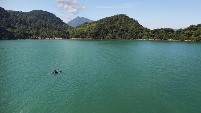 Hidden tropical beach in Paraty Brazil | Praia paradis&iacute;aca em Paraty