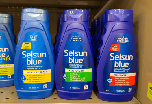 Selsun Blue Anti Dandruff Shampoo Bottles Medicated and Moisturizing Department Store Shelf Display