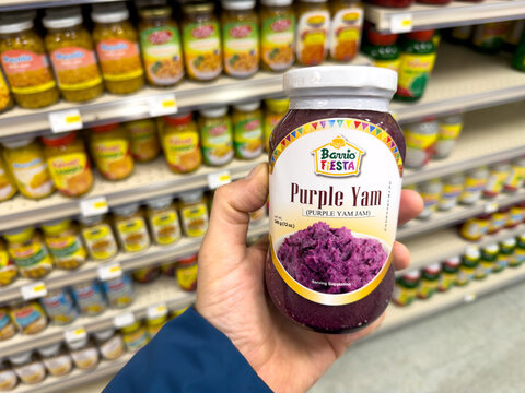 Barrio Fiesta Purple Yam Spread Ube Jam Jar Grocery Aisle