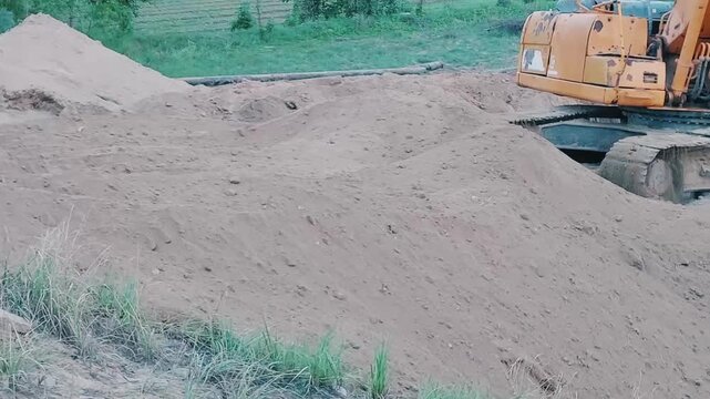 Heavy Industrial 18 Inch Gas Pipeline Installation Using Powerful Excavator