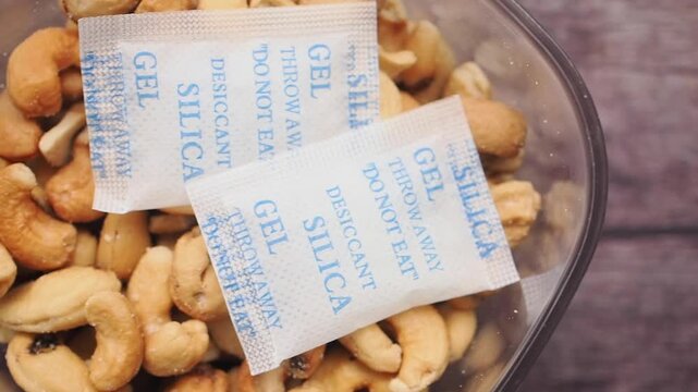 How to use silica gel packs with nuts and snacks