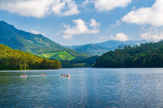 Serene boat ride and a panoramic view of Kundala dam, Munnar, Kerela, India