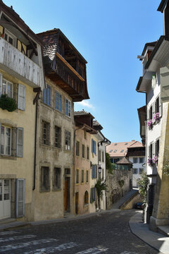 Rue pittoresque d'Estavayer-le-Lac, Suisse