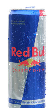 Isolierte freigestellte Red Bull Energy Drink Getr&auml;nke Dose im PNG Format, Z&uuml;rich 12 April 2026