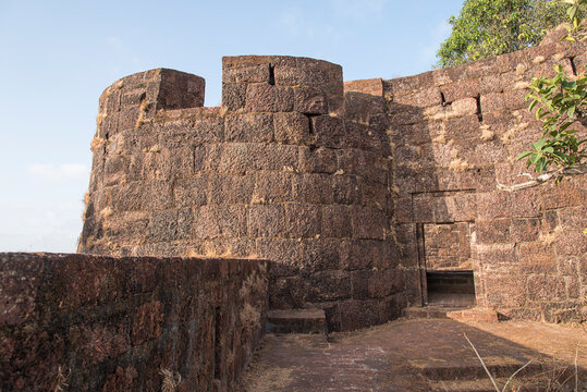 Bankot Fort or Himmatgad Fort or Fort Victoria, It was won by Maratha Koli Admiral[1] Kanhoji Angre in 1700 and named "Himmatgad". The fort is built by Lateritic rocks.