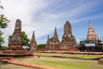Naklejka premium Ancient Wat Chaiwatthanaram Buddhist Temple in Ayutthaya Historical Park, UNESCO World Heritage Site, Thailand