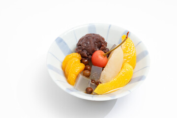 あんみつ、甘味、和菓子、寒天、フルーツ © SACHIKO KONO