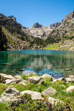 Lake Monestero (Estany de Monestero),  Aiguestortes i Estany de Sant Maurici National Park, Catalonia, Spain