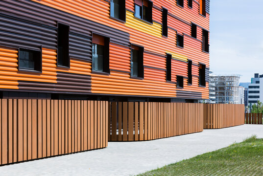 Modern passive house with vibrant exterior design