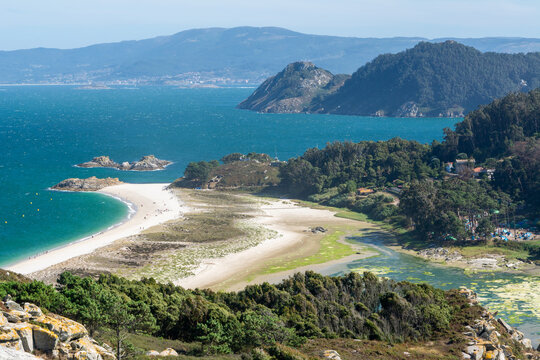 Panoramic beach and turquoise ocean at Cies Islands, Spain