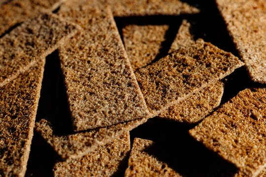 Close-up of rye crispbread slices as a healthy snack