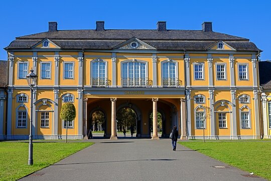 gera, deutschland - barocke orangerie mit kunstmuseum