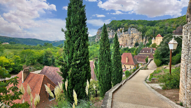 View from the high road of the beautiful Dordogne village of La Roque-Gageac, France