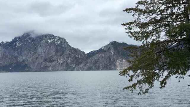 Lake mountains traunsee coudy weather