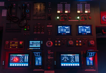 Engine order telegraph front view showing full speed range markings © DMITRII RYBALKA