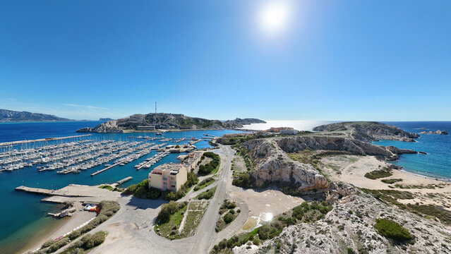 Iles du Frioul Islands with marina and Marseille in the background, Provence-Alpes-C&ocirc;te d&rsquo;Azur, France, Europe.