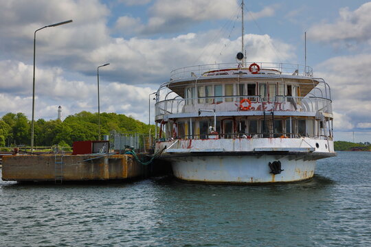 Lost Place Ship