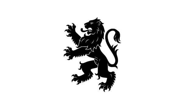 Le&oacute;n her&aacute;ldico rampante silueta vector negro
