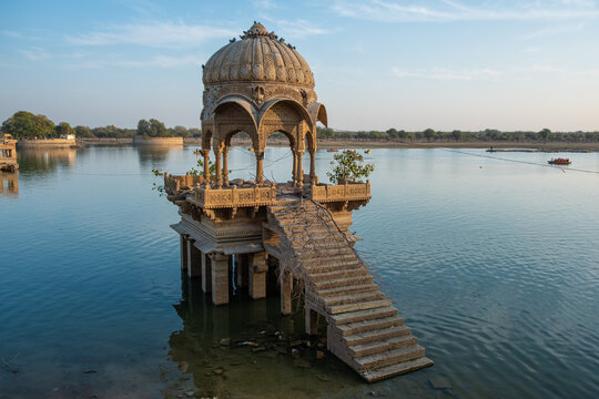 Pavillion, See, Gadi Sagar, Jaisalmer, Rajasthan, Wassertempel, Pilgerziel, Indien, Asien, Attraktion, fremdenverkehr, Tourismus