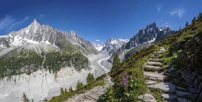 Hiking trail Grand Balcon Nord, glacier tongue Mer de Glace, back Grandes Jorasses, Mont Blanc massif, Chamonix, France