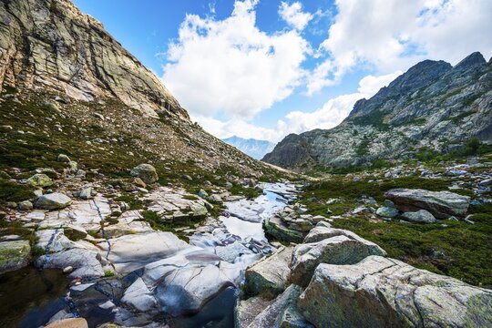River Golo flows through barren rocky landscape, Parc naturel r&eacute;gional de Corse, Regional Natural Park of Corsica, Corsica, France