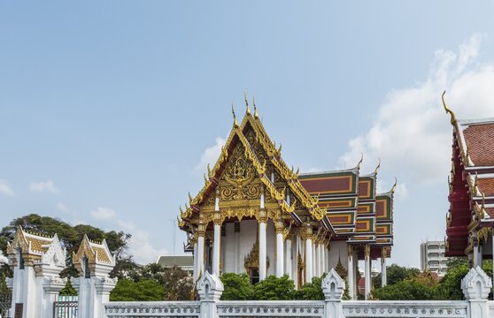 Gilded Buddhist temple, Bangkok, Thailand