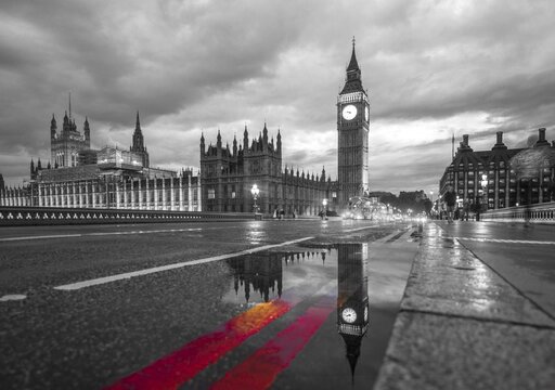 Westminster Bridge, Palace of Westminster, Houses of Parliament with reflection, Big Ben, City of Westminster, London, England, United Kingdom