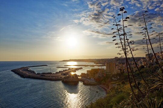 Port, fishing port, sunset, atmospheric, Sciacca, port town, thermal spa, Agrigento Free Community Consortium, Sicily region, Italy, Mediterranean