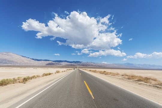 Highway 190, road, Death Valley, Death Valley National Park, California, USA