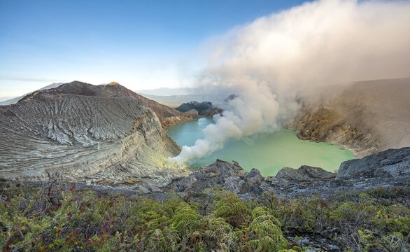 Volcano Kawah Ijen, volcanic crater with crater lake and steaming vents, morning light, Banyuwangi, Sempol, Jawa Timur, Indonesia