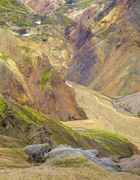 View from Brennisteinsalda into a colourful river valley, Landmannalaugar, Su&eth;urland, Iceland