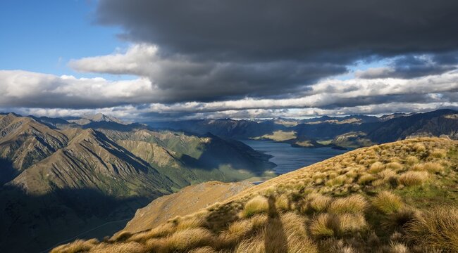 View of Lake Hawea, lake and mountain landscape in the evening light, view from Isthmus Peak, Wanaka, Otago, South Island, New Zealand