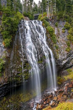 Narada Falls, Waterfall, Mount Rainier National Park, Washington, USA