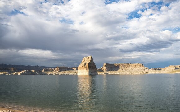 Einsamer Felsen, Lake Powell, Utah, USA
