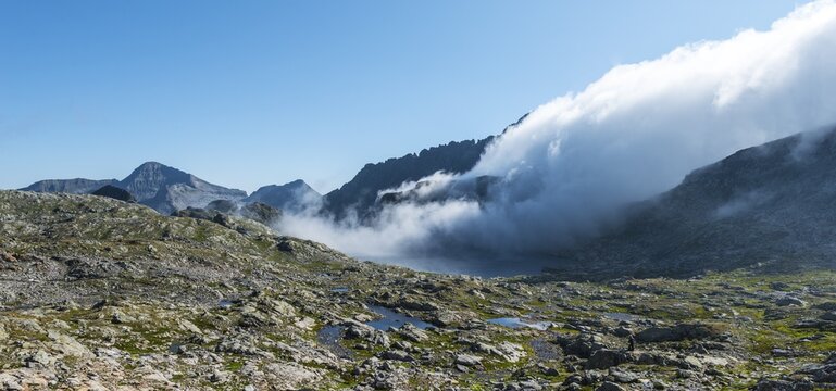Clouds passing over Bergkam with small mountain lakes, Klafferkessel, Upper Klaffersee, Greifenberg 2618 m, Untertal, Schladming Tauern, Alps, Styria, Austria