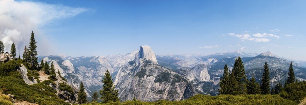 View into Yosemite Valley, Half Dome, Yosemite National Park, California, USA