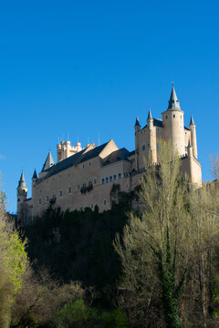 Alc&aacute;zar de Segovia visto desde el Parque Pradera San Marcos