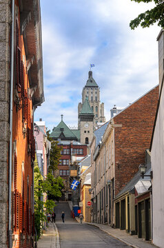 Historic street in Qu&eacute;bec City