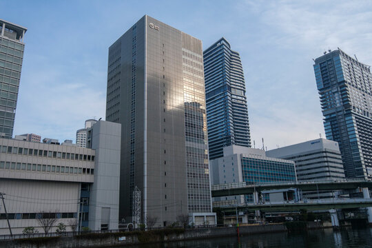 NTT西日本などグループ各社が入居する【NTTテレパーク堂島】　(大阪市北区堂島)